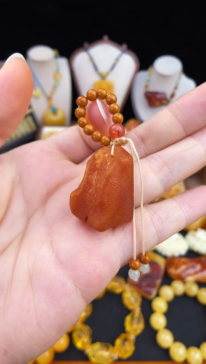 琥珀未镶嵌珠宝奇石柒月