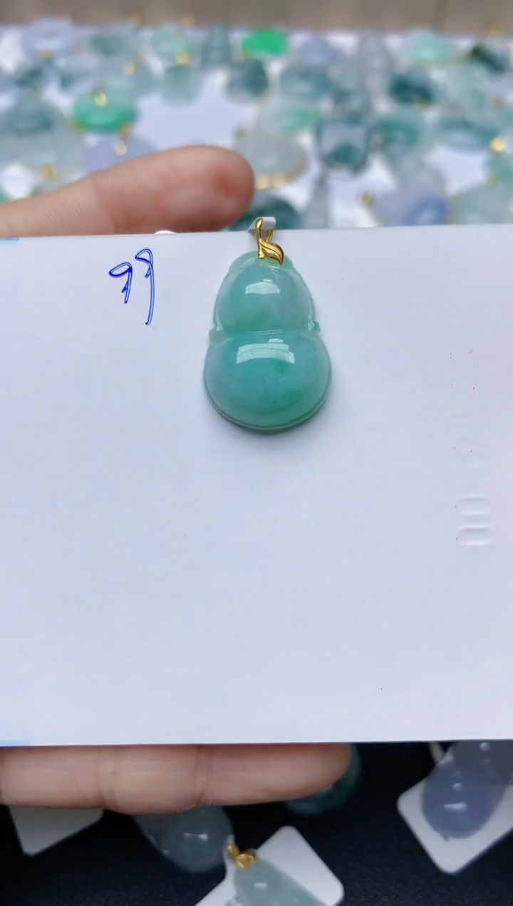 【闪购商品】翡翠颈饰18K金镶嵌天然翡翠A货    99