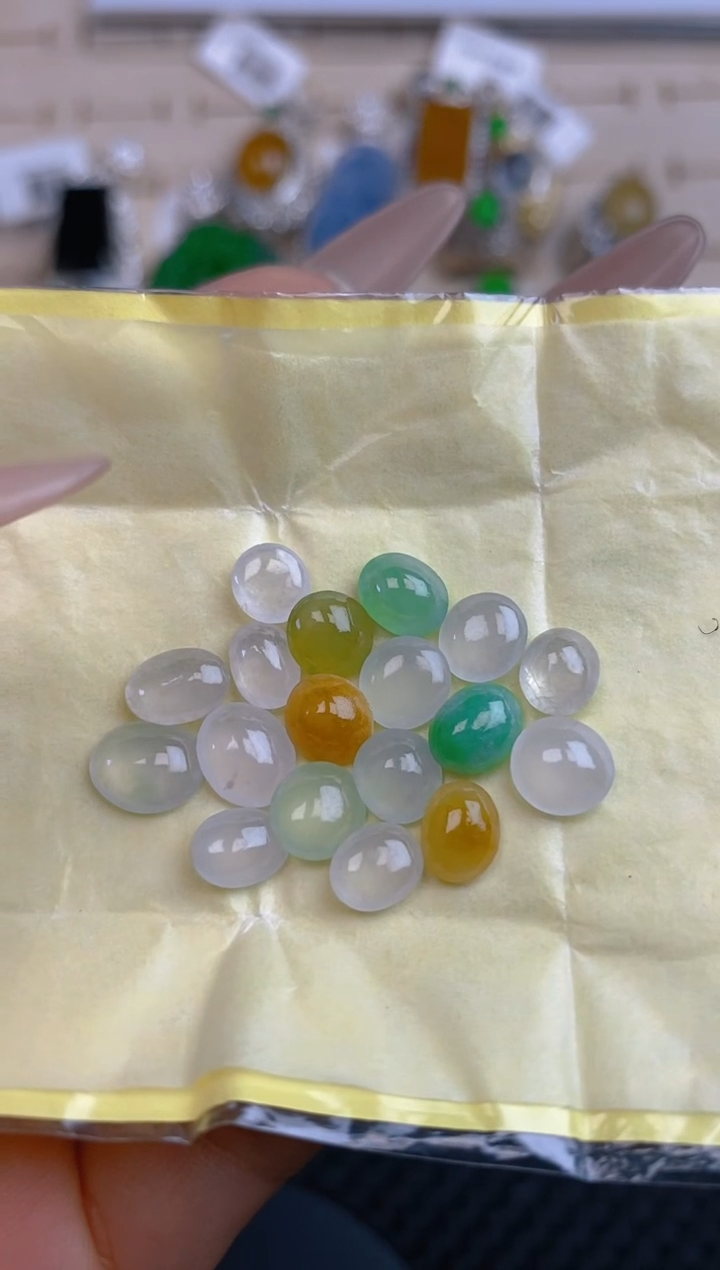 【闪购商品】定制翡翠未镶嵌翡翠裸石蛋面90