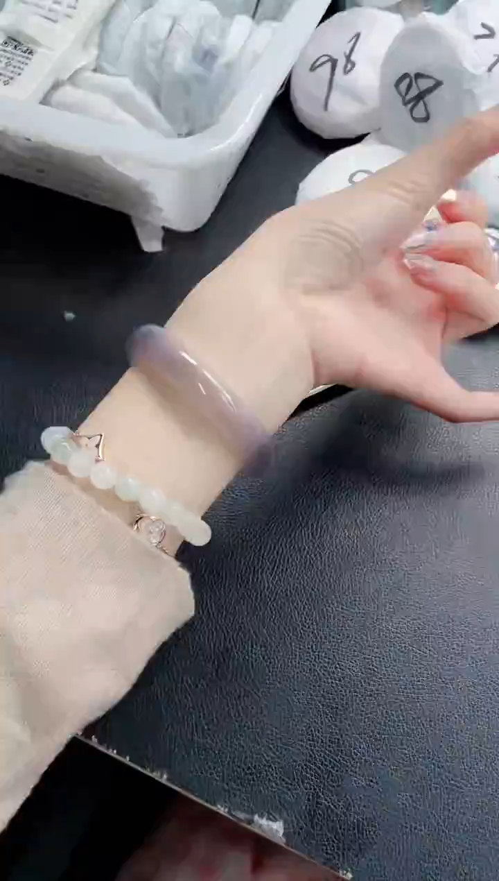 【闪购商品】石英质玉手镯未镶嵌05J41-55