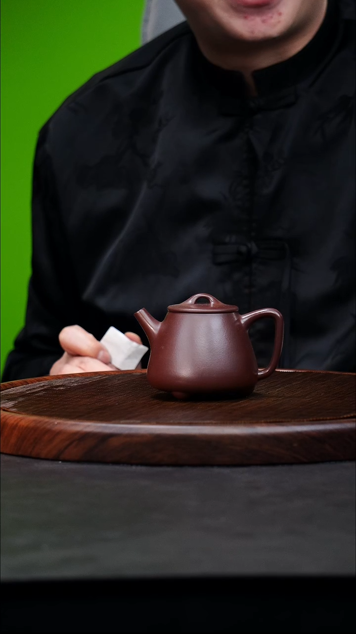 宜兴原矿高端紫砂 金龙血砂200cc