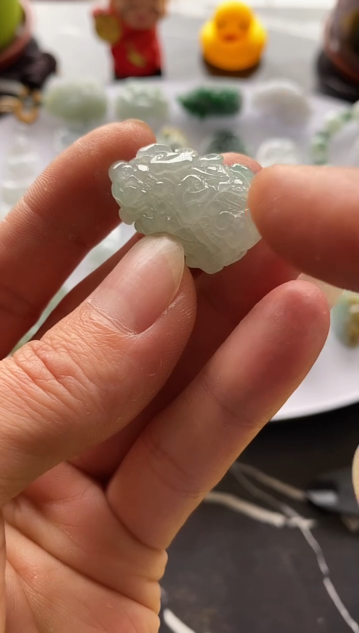 颈饰未镶嵌翡翠指*者3天然缅甸翡翠A货分两单