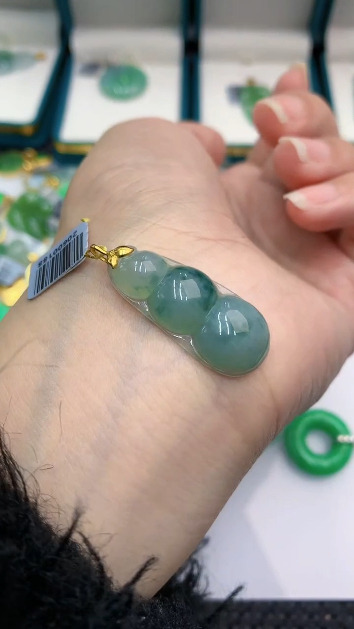 【闪购商品】翡翠颈饰18K金镶嵌            8