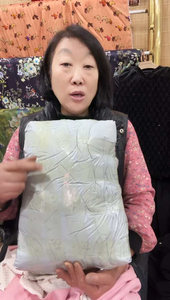 羊绒絮片2米一块（没有无纺布）128元