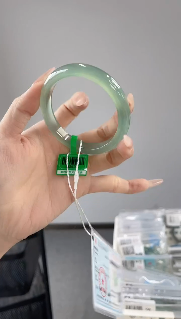 【闪购商品】玛瑙/玉髓手镯未镶嵌57-58圈