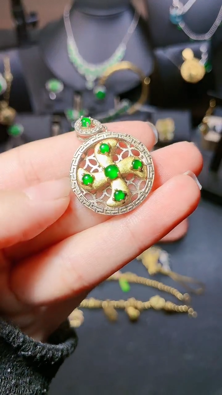 翡翠银S925镶嵌吊坠(赠链)吊坠