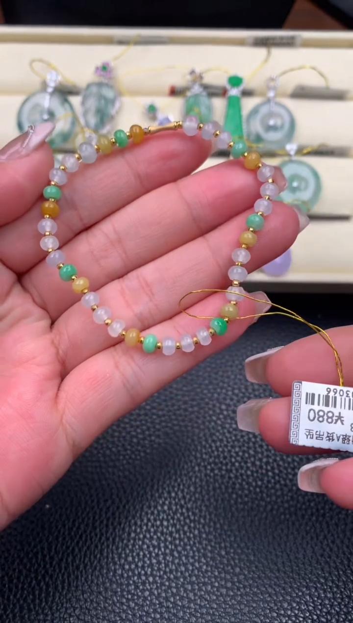 【闪购商品】翡翠手串18K金镶嵌D742.....