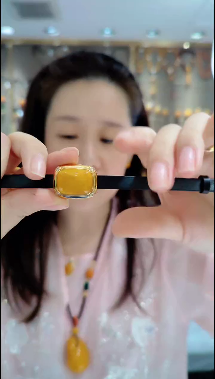 蜜蜡银S925镀金镶嵌珠宝奇石﹣A224蜜蜡手链表带款