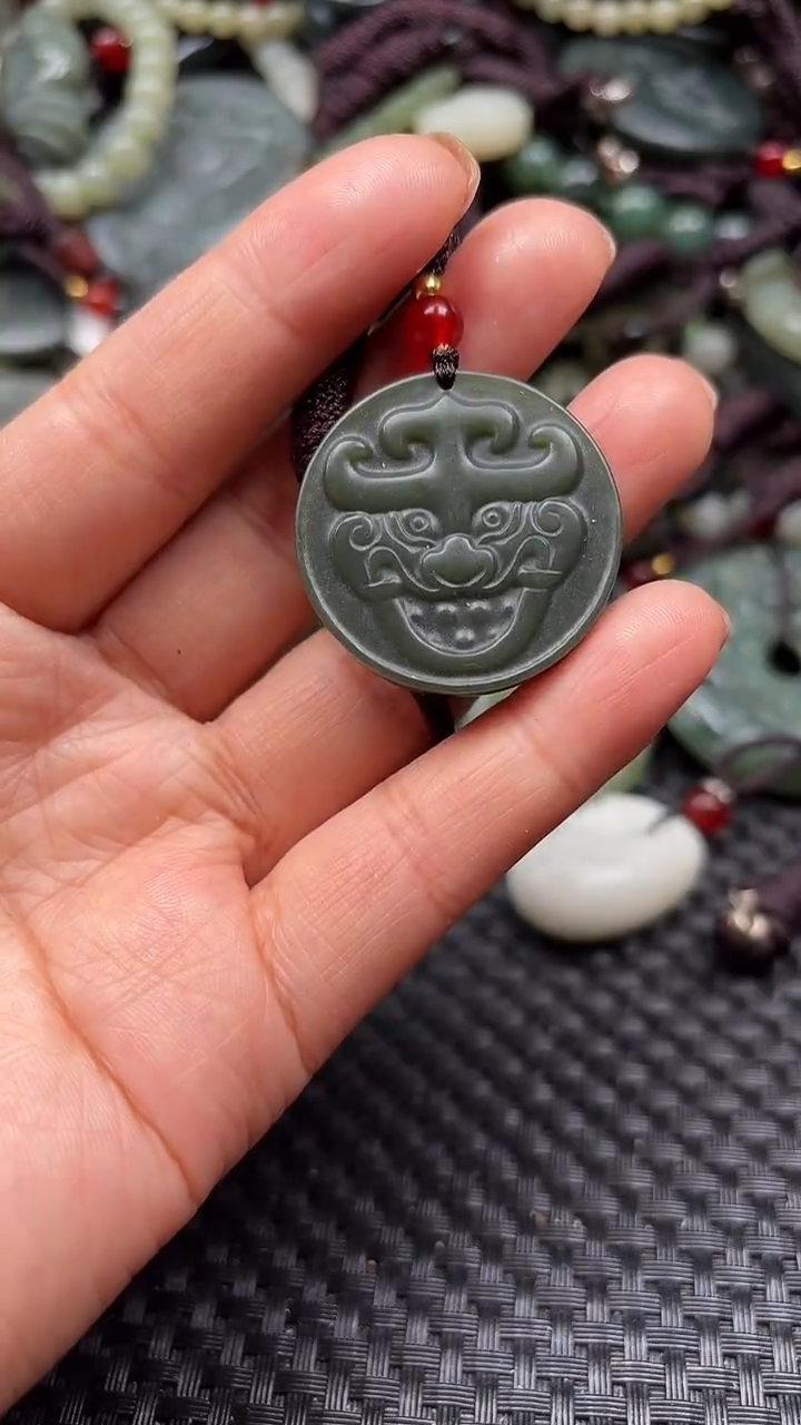 【闪购商品】和田玉颈饰未镶嵌.