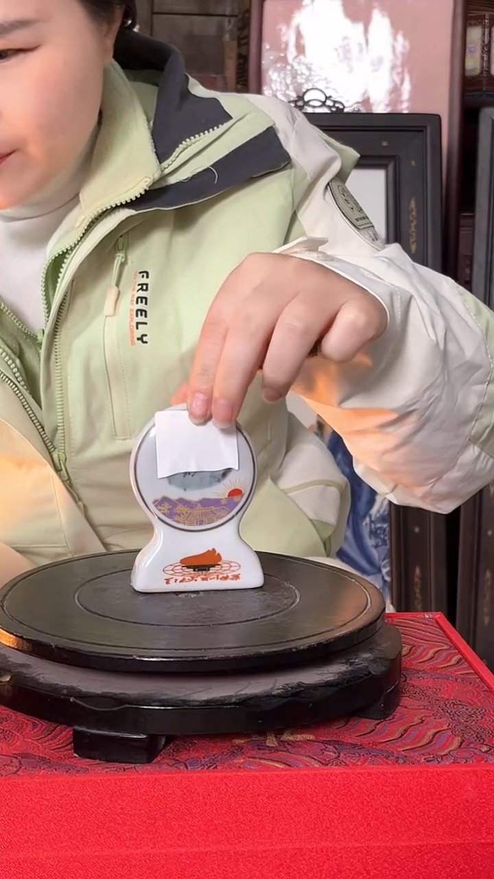 陶景德镇陶瓷摆件M443