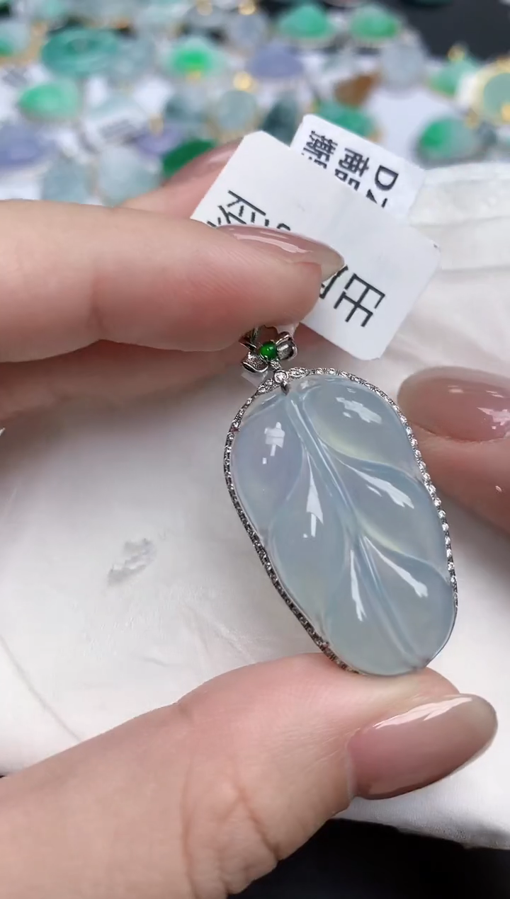 【闪购商品】翡翠颈饰18K金镶嵌天然缅甸翡翠A货