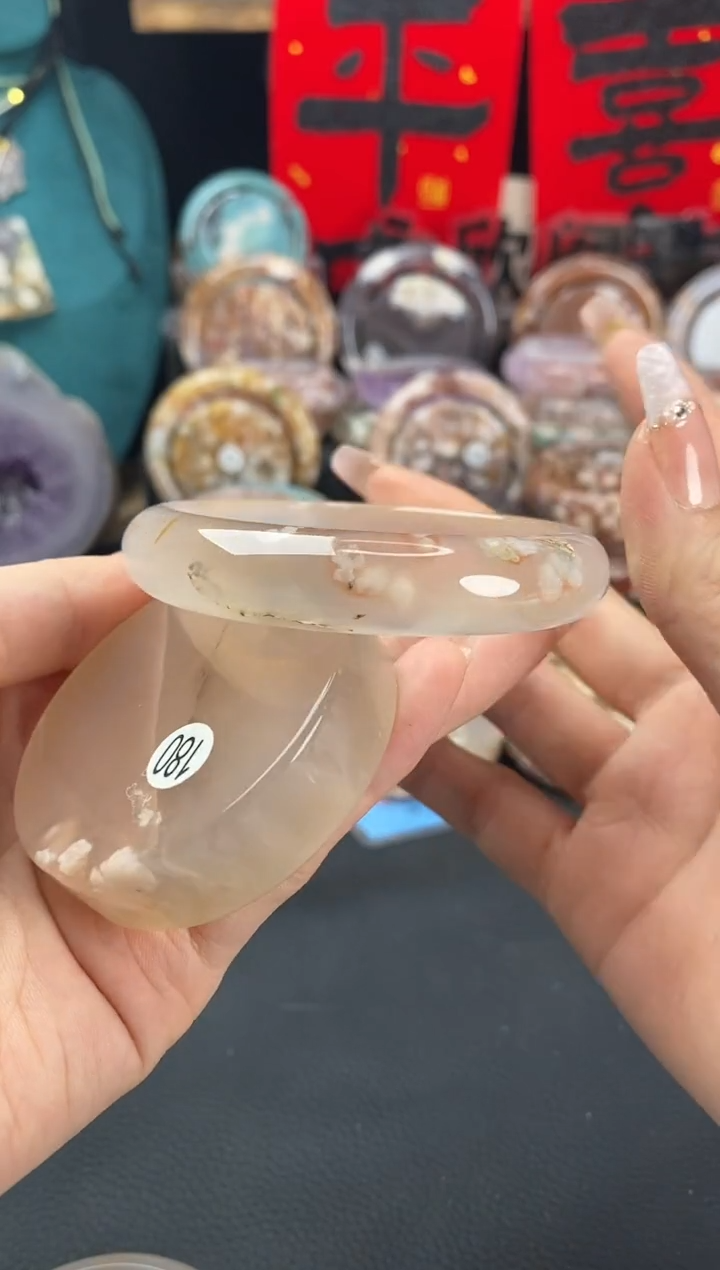 【闪购商品】石英质玉手镯（圆镯）未镶嵌58