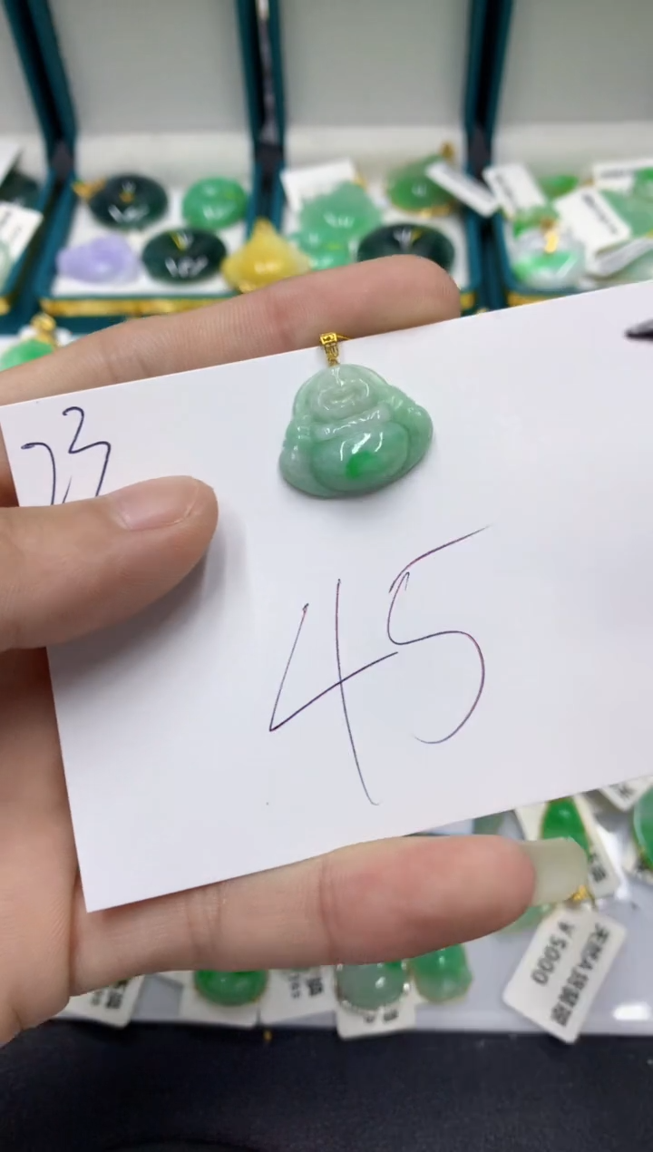 【闪购商品】翡翠颈饰18K金镶嵌翡翠