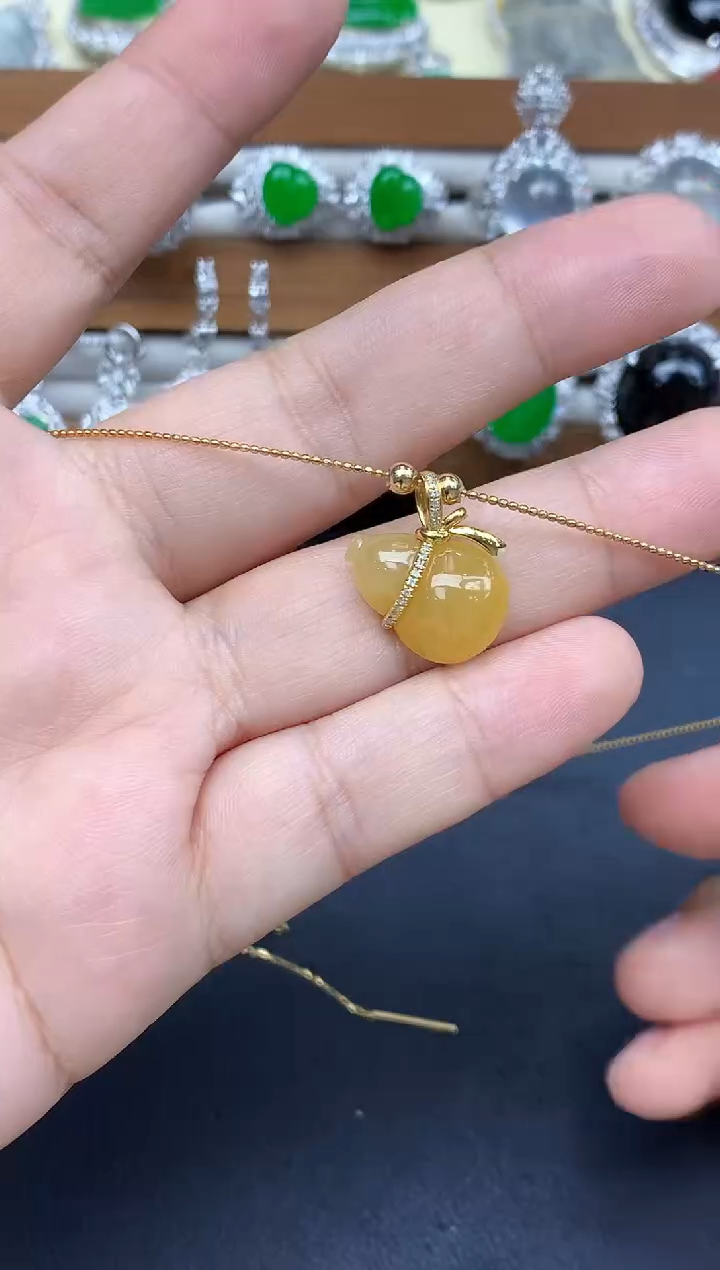 颈饰18K金镶嵌翡翠407-中国好珍宝