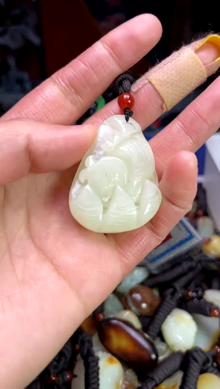 【闪购商品】和田玉颈饰未镶嵌1