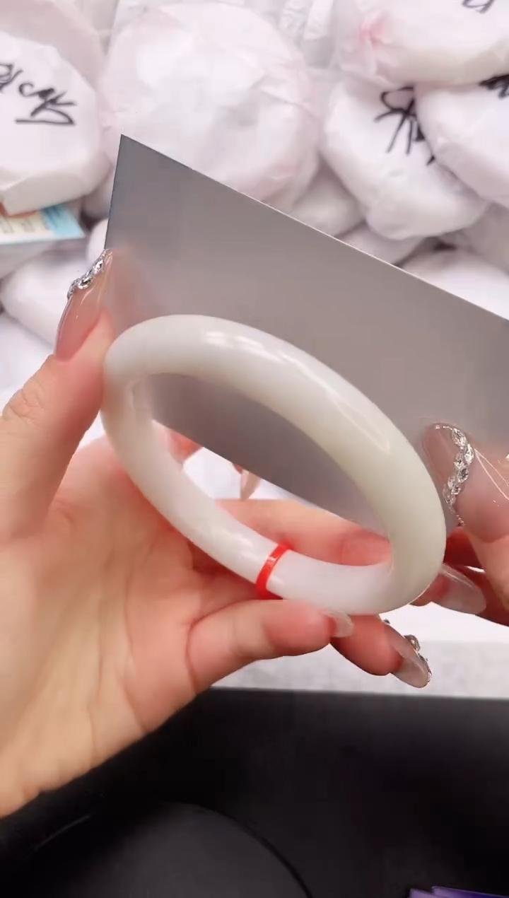 【闪购商品】和田玉手镯未镶嵌25K262-65