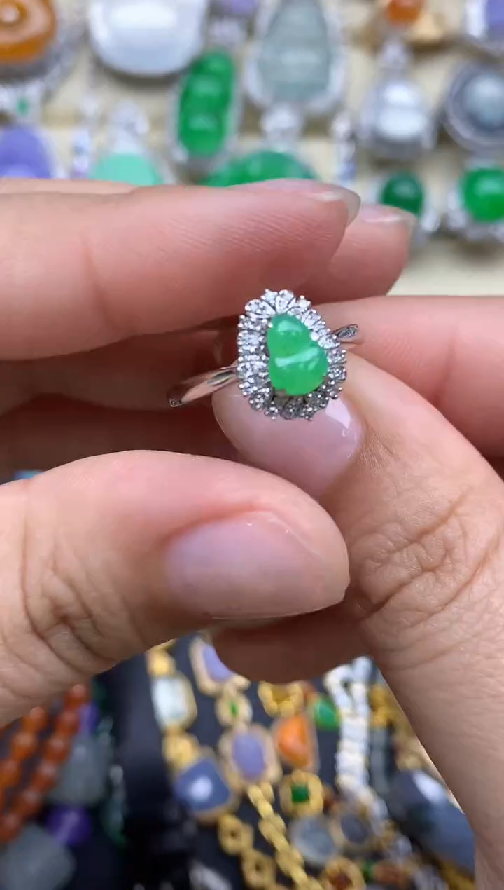 翡翠18K金镶嵌戒指518-春日珠宝