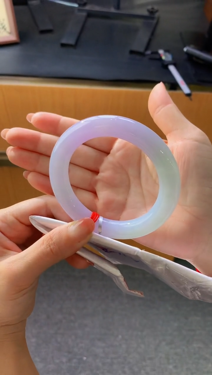 未镶嵌手镯翡翠- 圈口57.5 