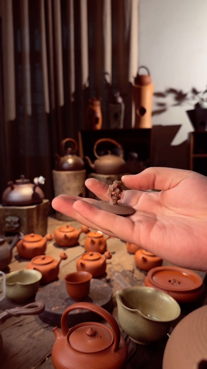 【闪购商品】壶紫金陶黑太湖石侧把巴巴