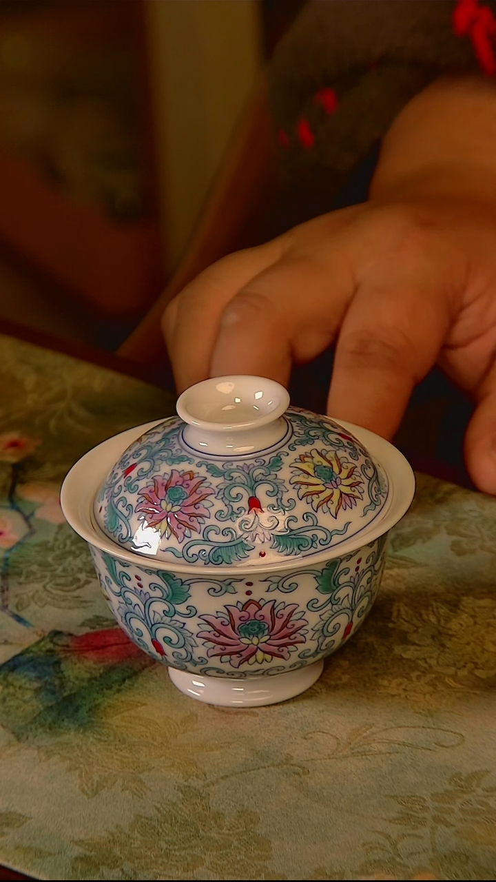 杯手工手绘杯杯很美丽