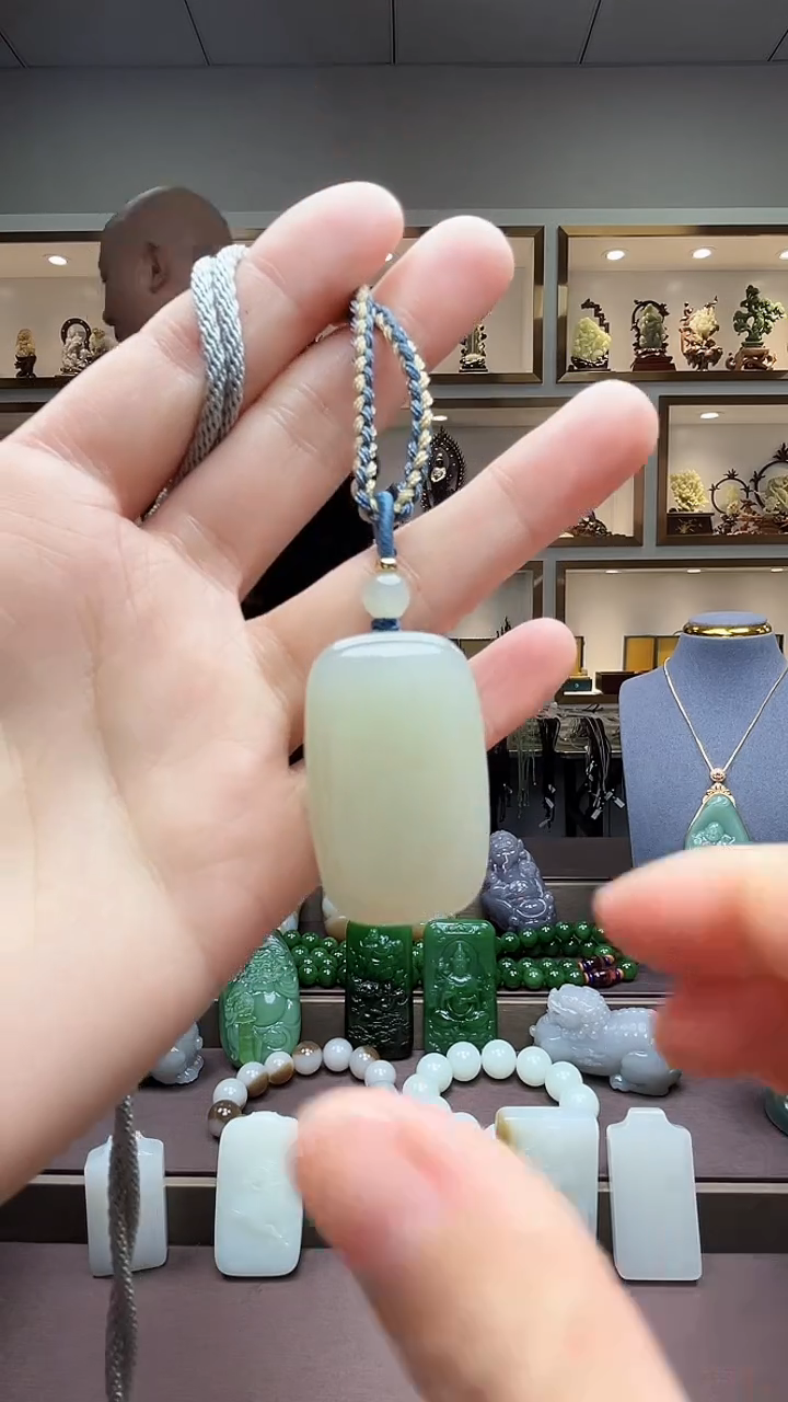 【闪购商品】和田玉颈饰未镶嵌苏