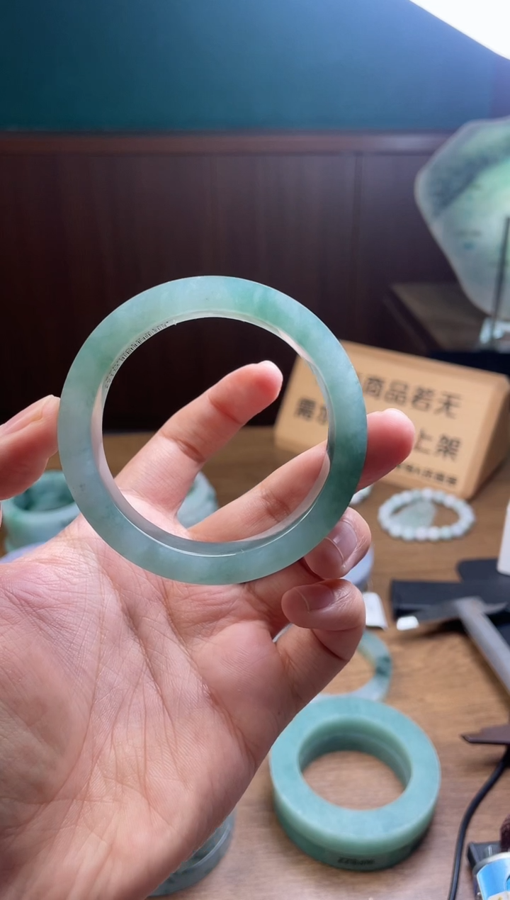 【闪购商品】定制翡翠手镯未镶嵌定制