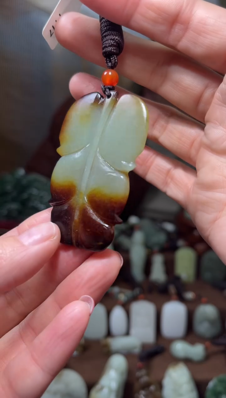 颈饰未镶嵌和田玉`