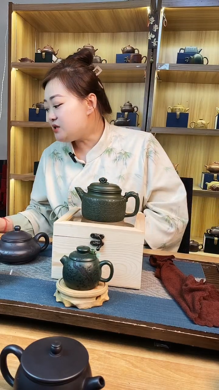 【闪购商品】紫砂茶壶绿泥百福德中【雪】