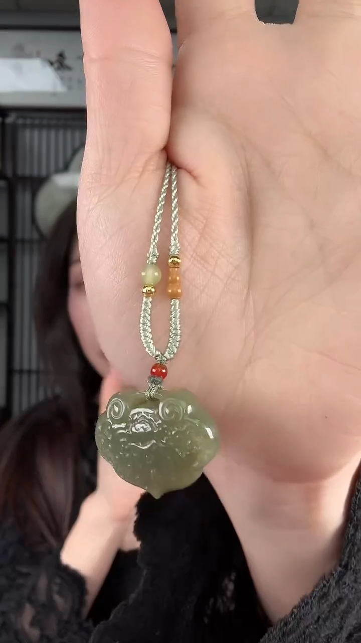 颈饰未镶嵌和田玉B 6616 多样性发其一