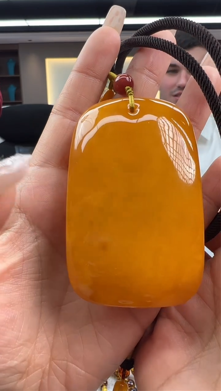 【闪购商品】琥珀颈饰未镶嵌31秒拍号