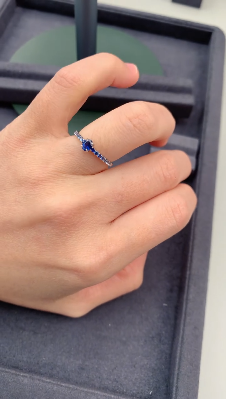 戒指蓝宝石18K金镶嵌29分蓝宝石 DF 定制