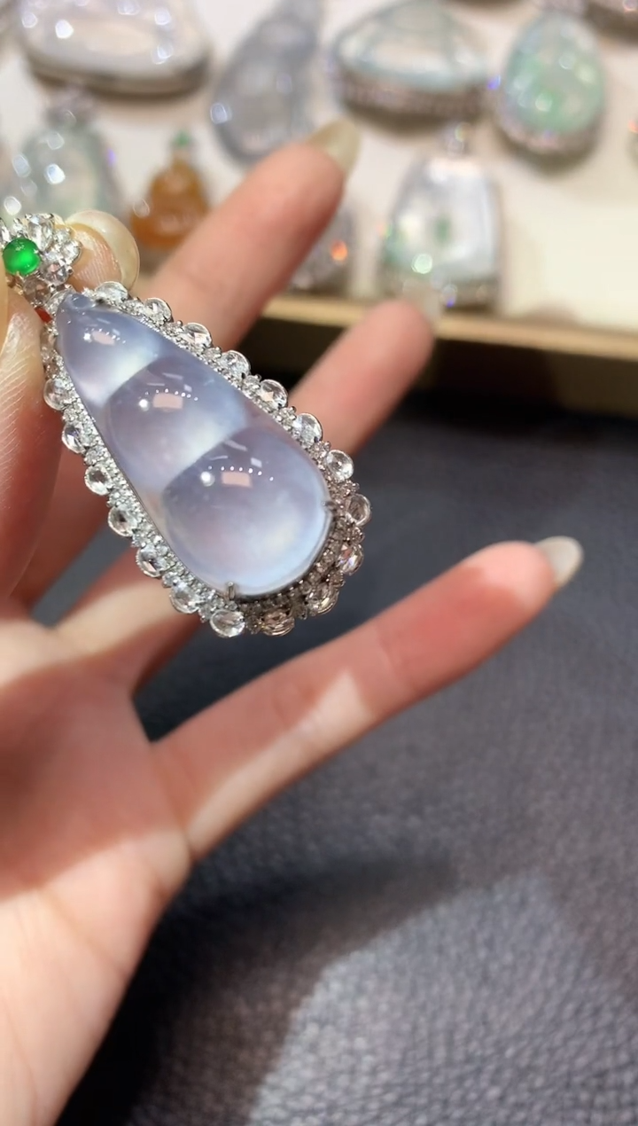 翡翠18K金镶嵌吊坠(不含链)D40翡翠