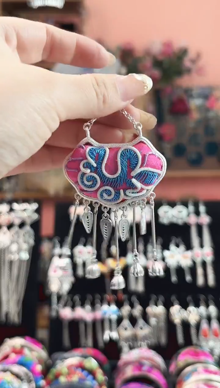 艺枝独绣手工饰品82