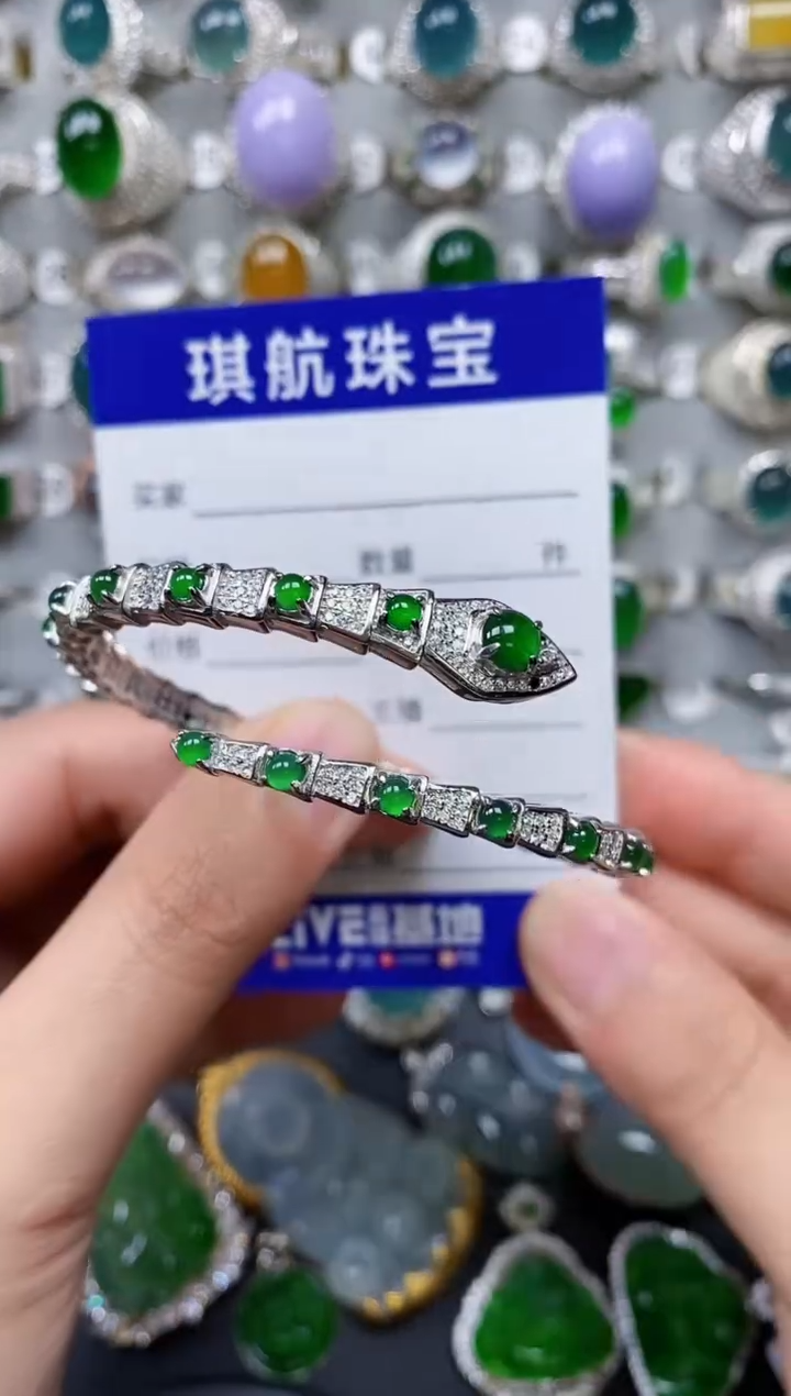 【闪购商品】翡翠手镯银S925镶嵌0084