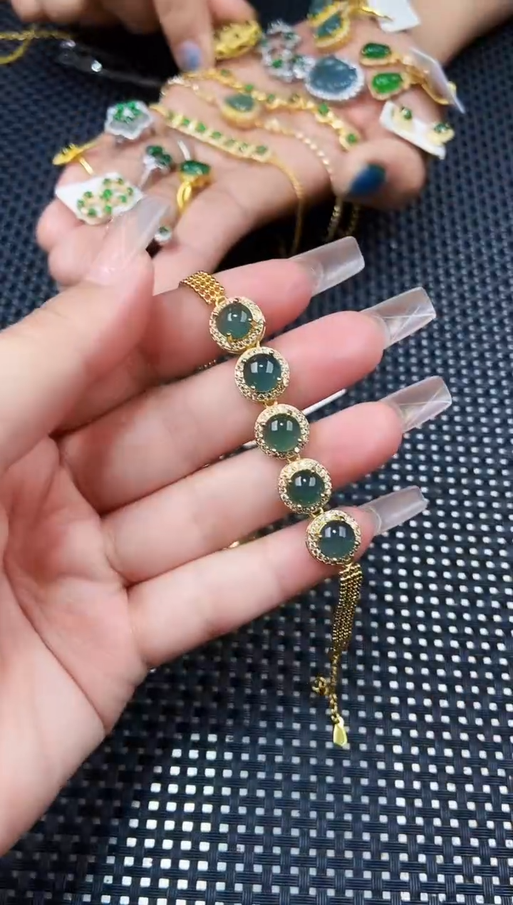 【闪购商品】未镶嵌翡翠手链111111111