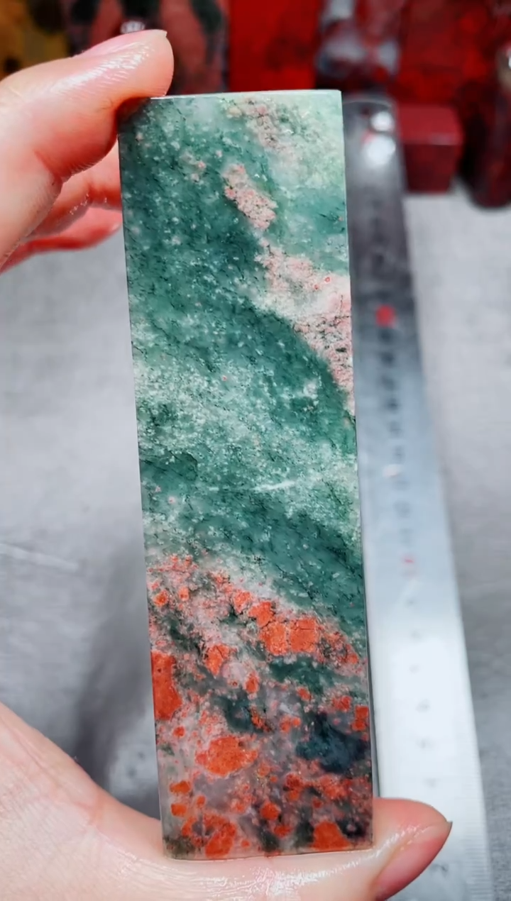 曾****6桂林鸡血玉素章3.0左右21