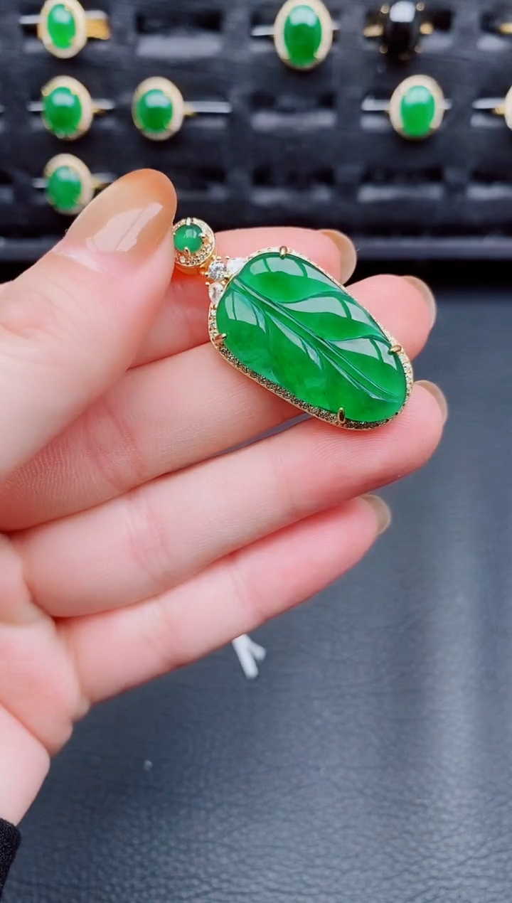 【闪购商品】翡翠颈饰银S925镶嵌天然a货翡翠169