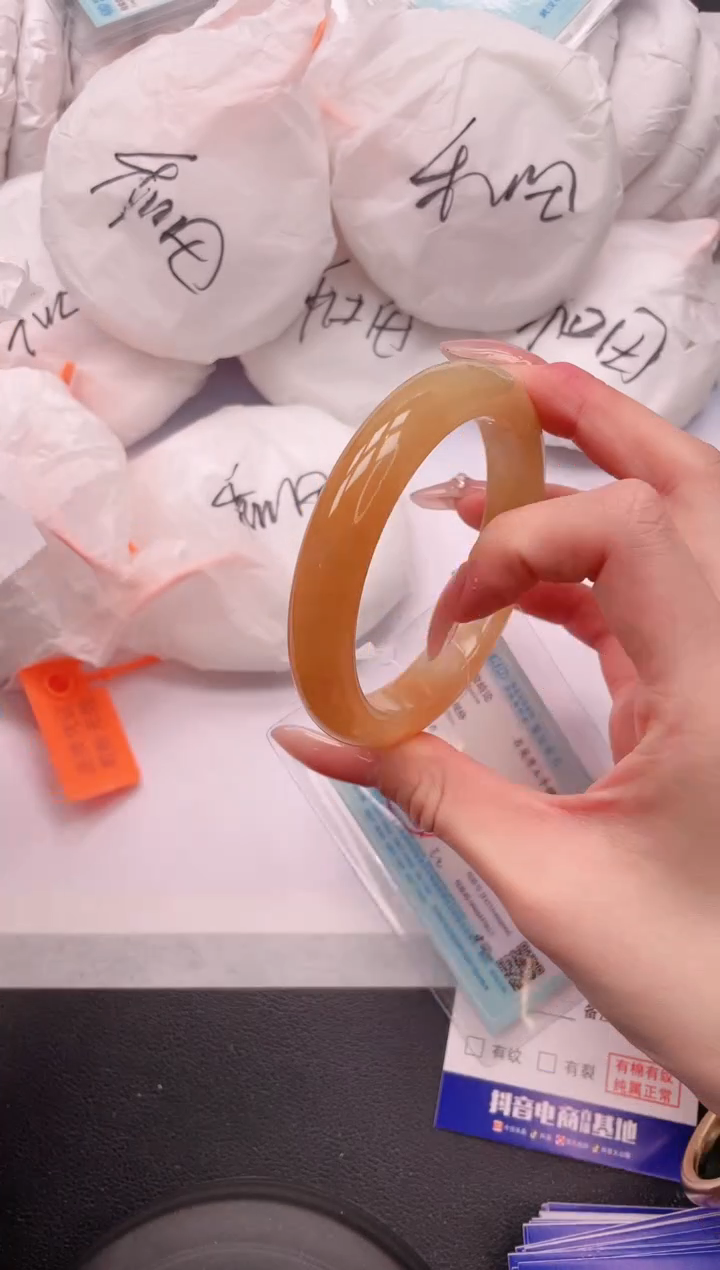 未镶嵌手镯石英质玉12V19-61