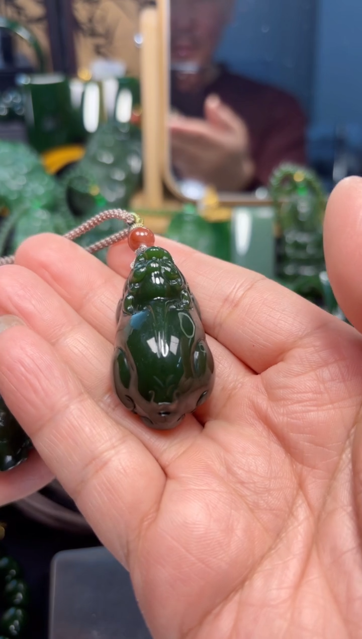 【闪购商品】和田玉（碧玉）吊坠(赠链)未镶嵌1