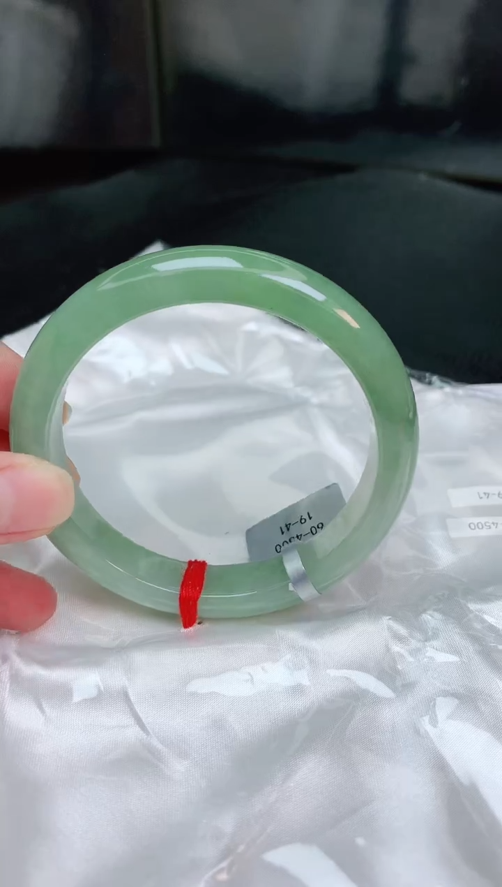 【闪购商品】翡翠手镯未镶嵌缅甸天然A货翡翠