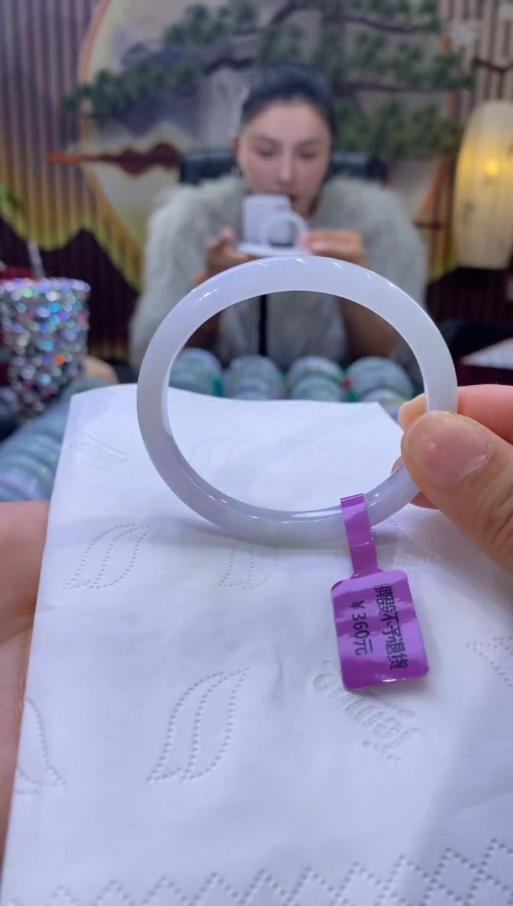 【闪购商品】翡翠手镯未镶嵌多人004408