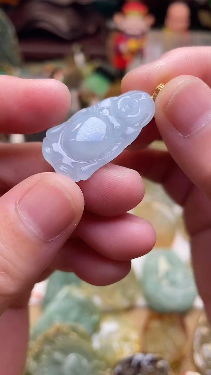 颈饰18K金镶嵌翡翠佛公