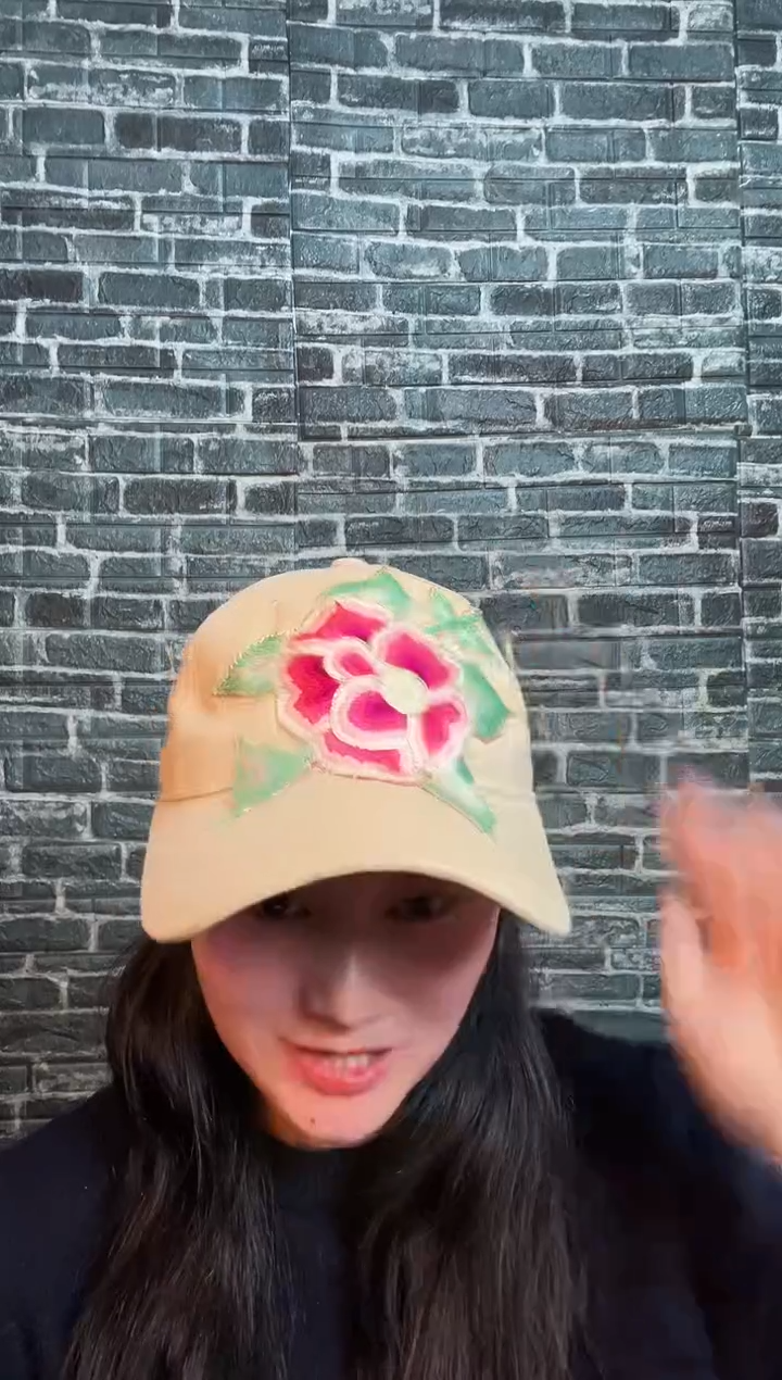 【闪购商品】刺绣秋秋手工刺绣鸭舌帽