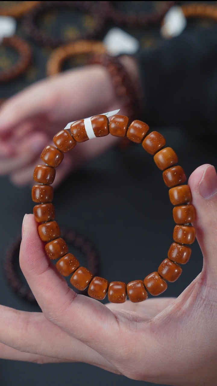 手串紫金鼠实心老型9.6      10938