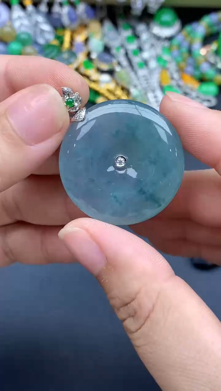 颈饰18K金镶嵌翡翠112-春日珠宝