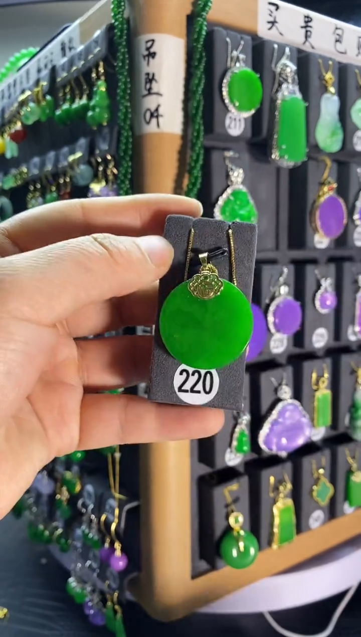 【闪购商品】翡翠耳饰银S925镶嵌220...