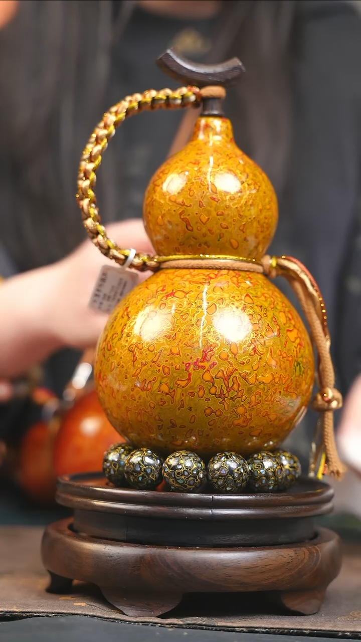 【闪购商品】YQ182漆艺酒葫芦不包手串及旋转底座