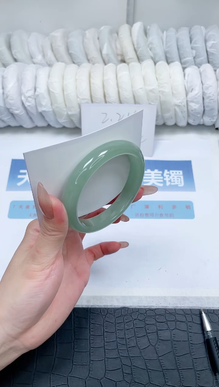 【闪购商品】石英质玉未镶嵌手镯N332-58