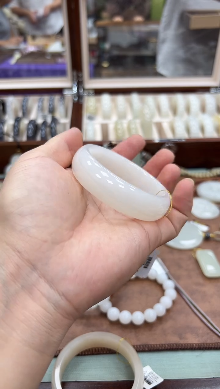 未镶嵌手镯和田玉57.5  008