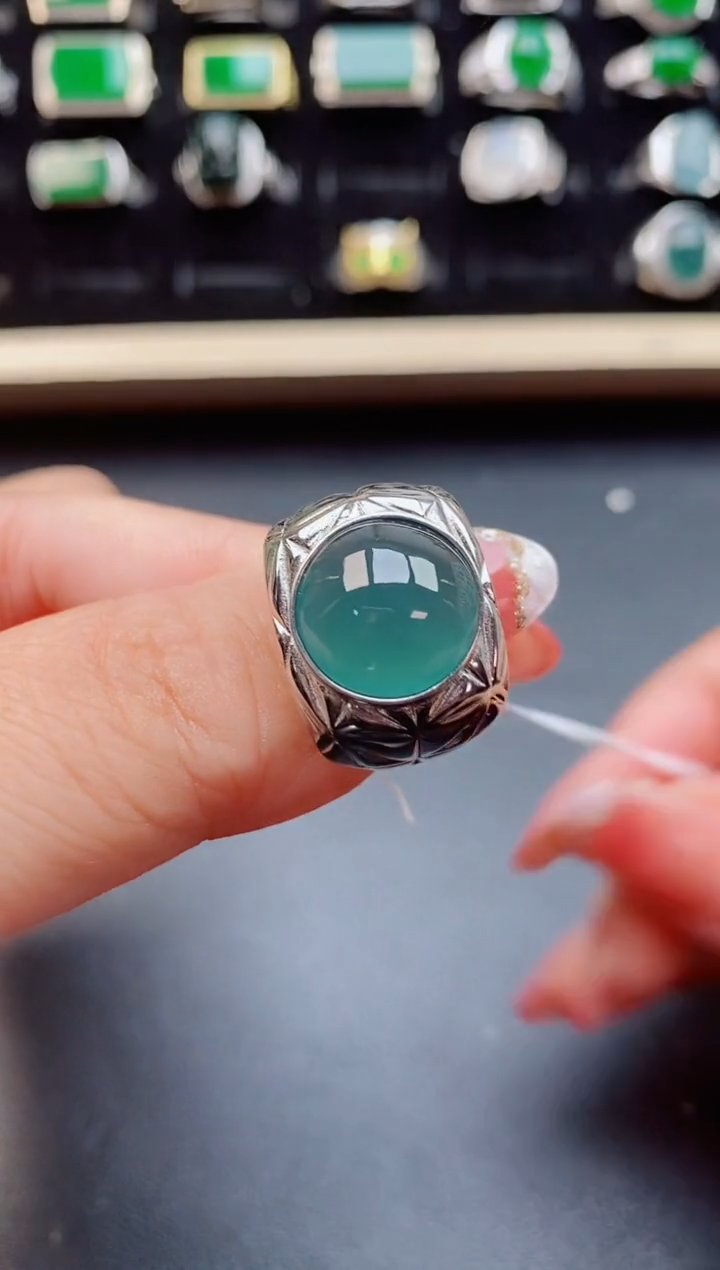 【闪购商品】翡翠戒指银S925镶嵌5080